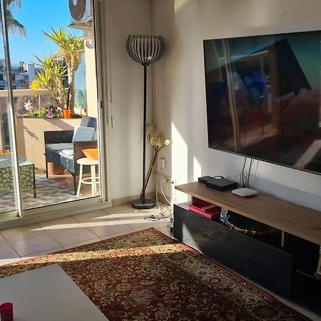 Appartement Vue Mer Sur Les Hauteurs De Nizza Esterno foto