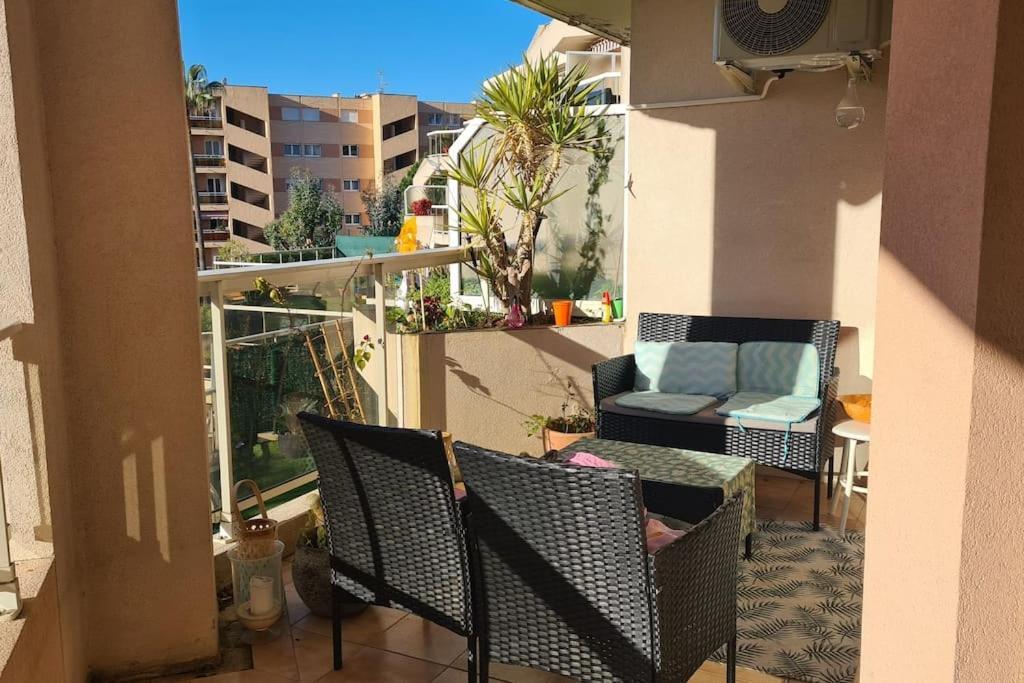 Appartement Vue Mer Sur Les Hauteurs De Nizza Esterno foto