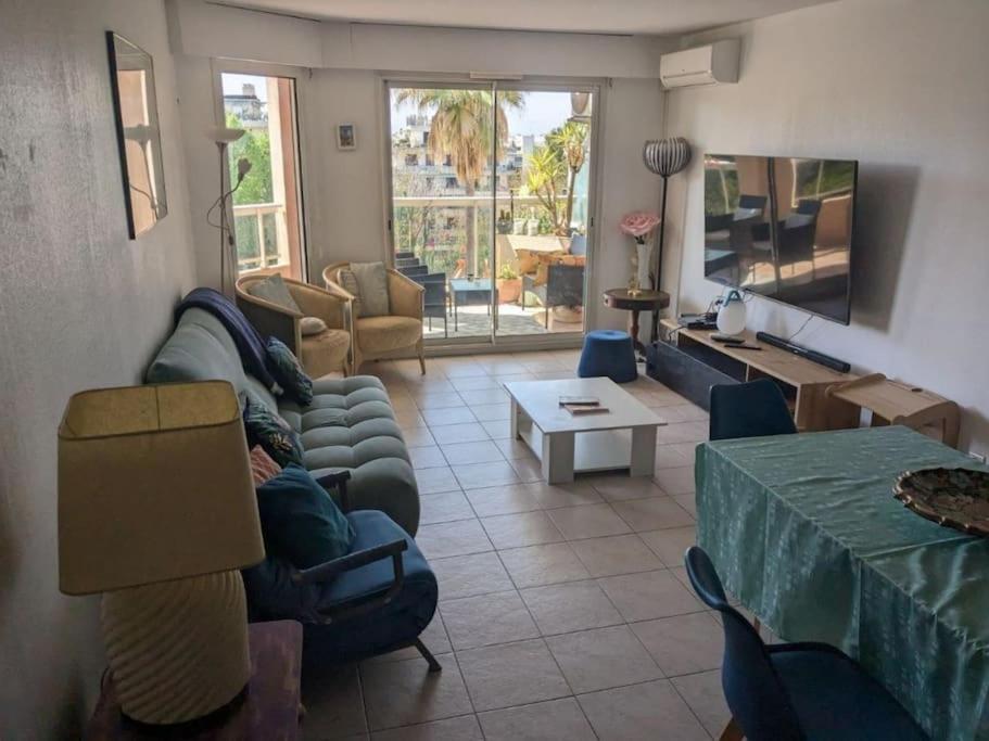 Appartement Vue Mer Sur Les Hauteurs De Nizza Esterno foto