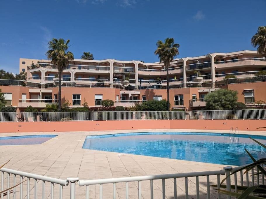 Appartement Vue Mer Sur Les Hauteurs De Nizza Esterno foto