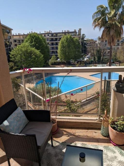 Appartement Vue Mer Sur Les Hauteurs De Nizza Esterno foto